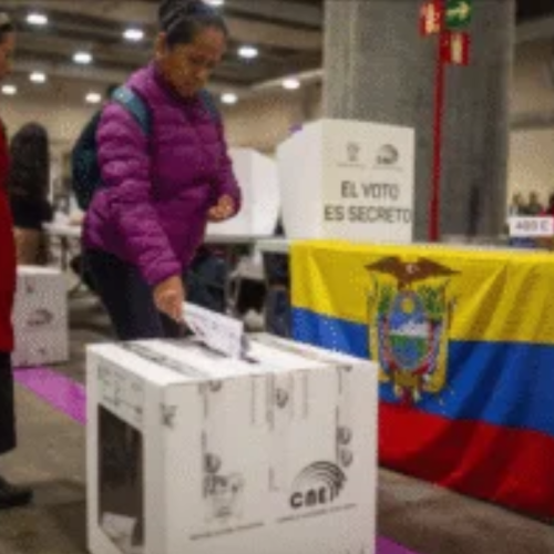  Oremos por la seguridad del Ecuador